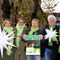 Weihnachtsmarkt unterm Sternenzelt