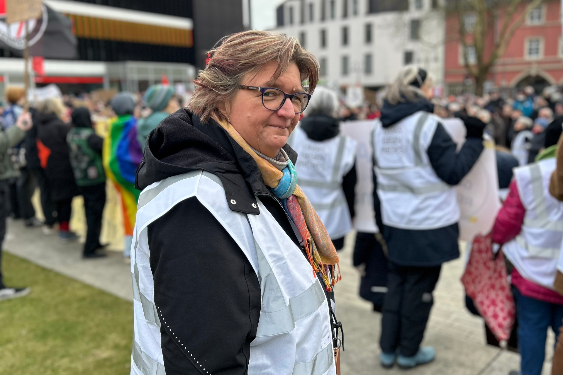Omas gegen Rechts(radikale)