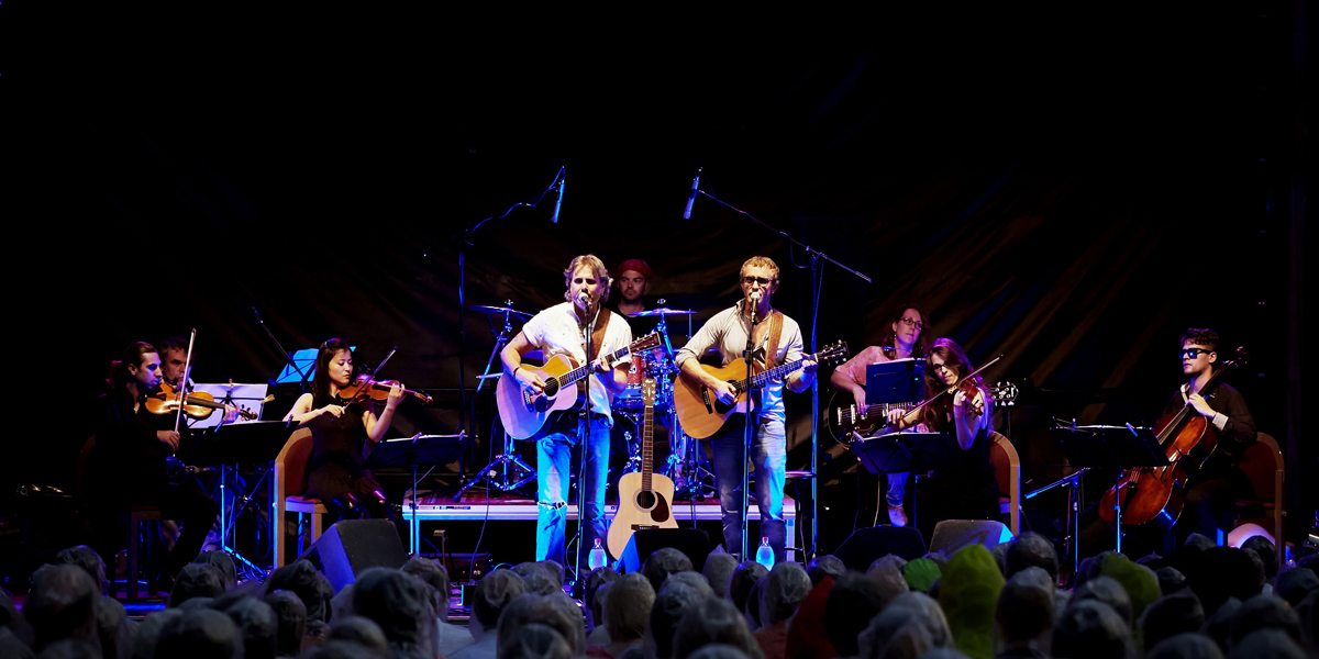 Duo Graceland spielt Simon & Garfunkel